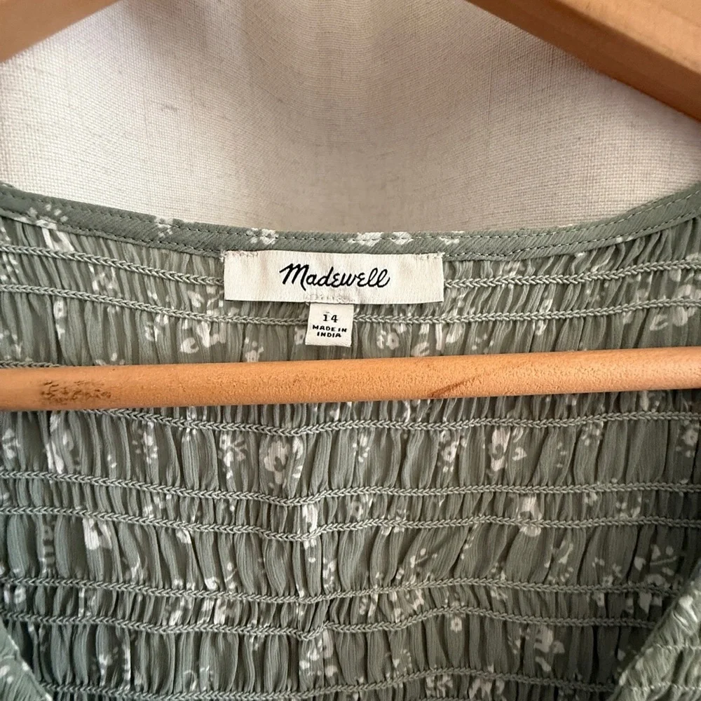 Madewell Green Smocked Flutter Sleeve Blouse - Picture 4 of 4